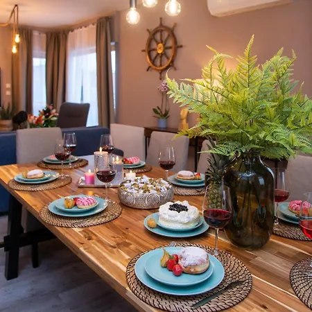 Apartment Premium 4 *